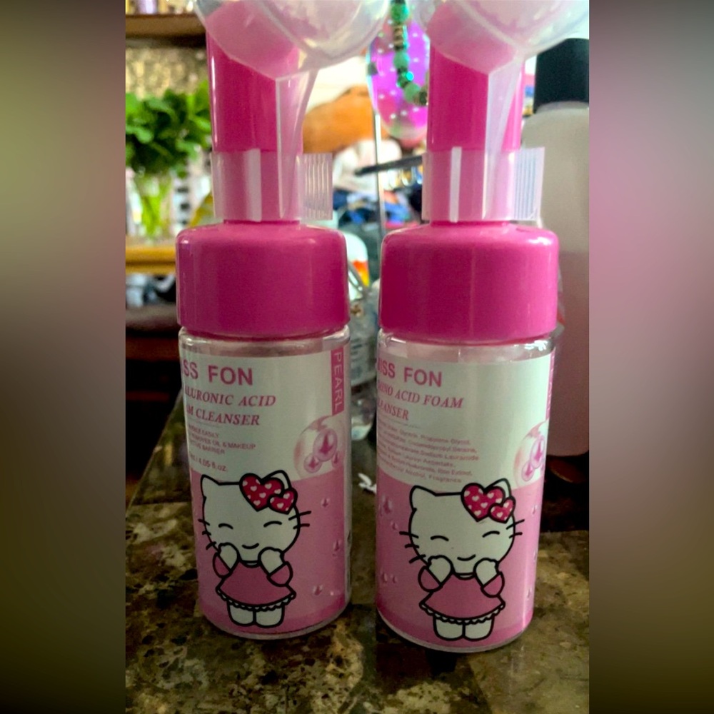 Hello kitty, Miss Fon Foam Cleanser